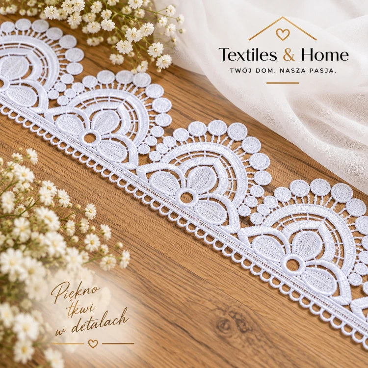 Biała gipiura dekoracyjna 8 cm – aranżacja Textiles &amp; Home